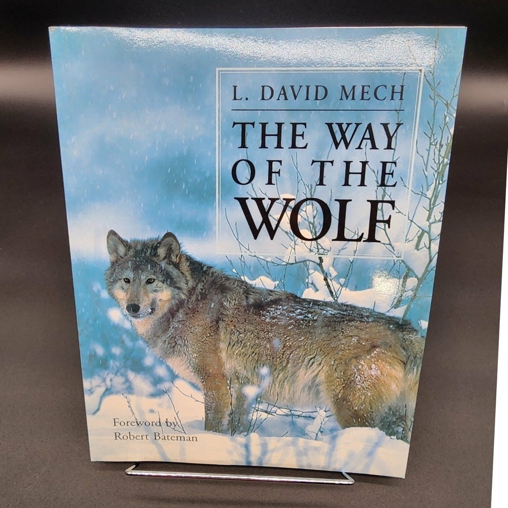 The Way of the Wolf Softcover Book New Old Stock L David Mech Wildlife Nature